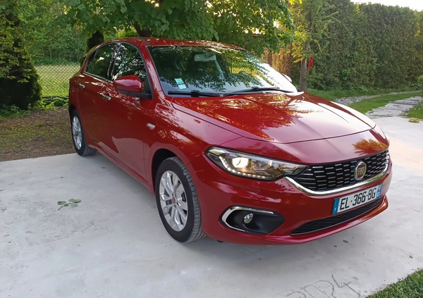 Fiat Tipo cena 37700 przebieg: 138000, rok produkcji 2017 z Tarnów małe 46